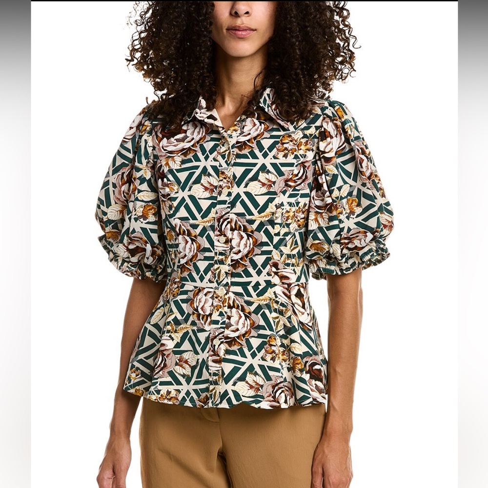 Gracia Size Medium Peplum Top. NWT.